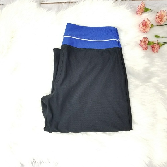 Avia Yoga Shorts With Blue Waistband - Picture 7 of 7